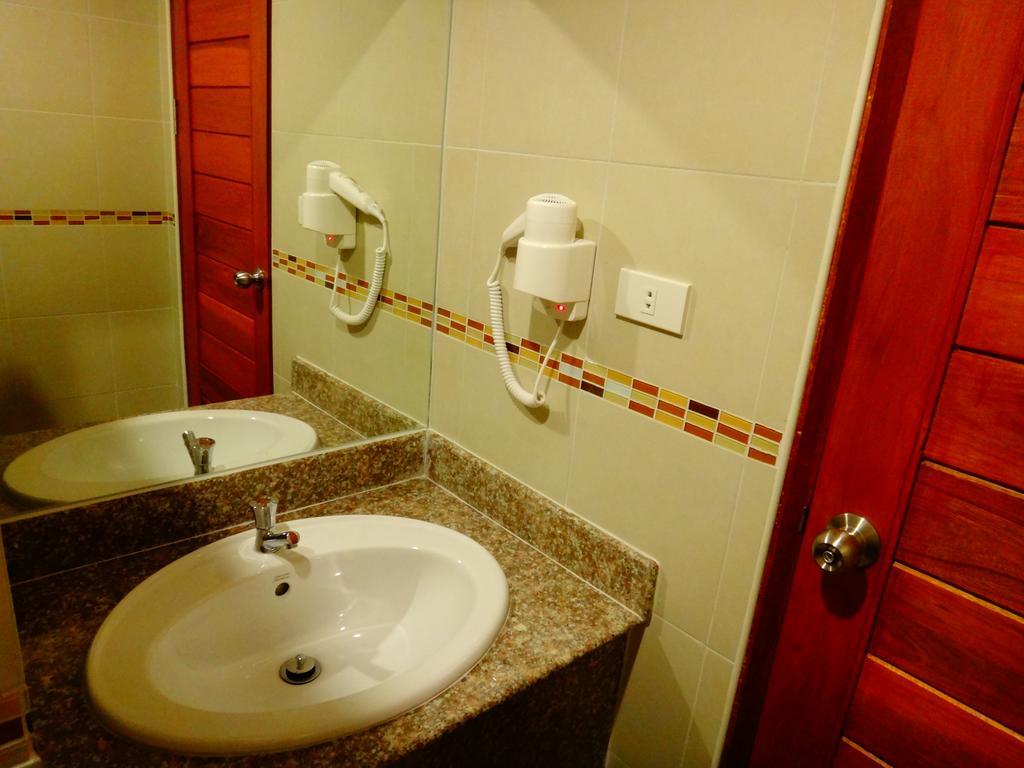 Phangan Pearl Hostel Haad Rin Oda fotoğraf