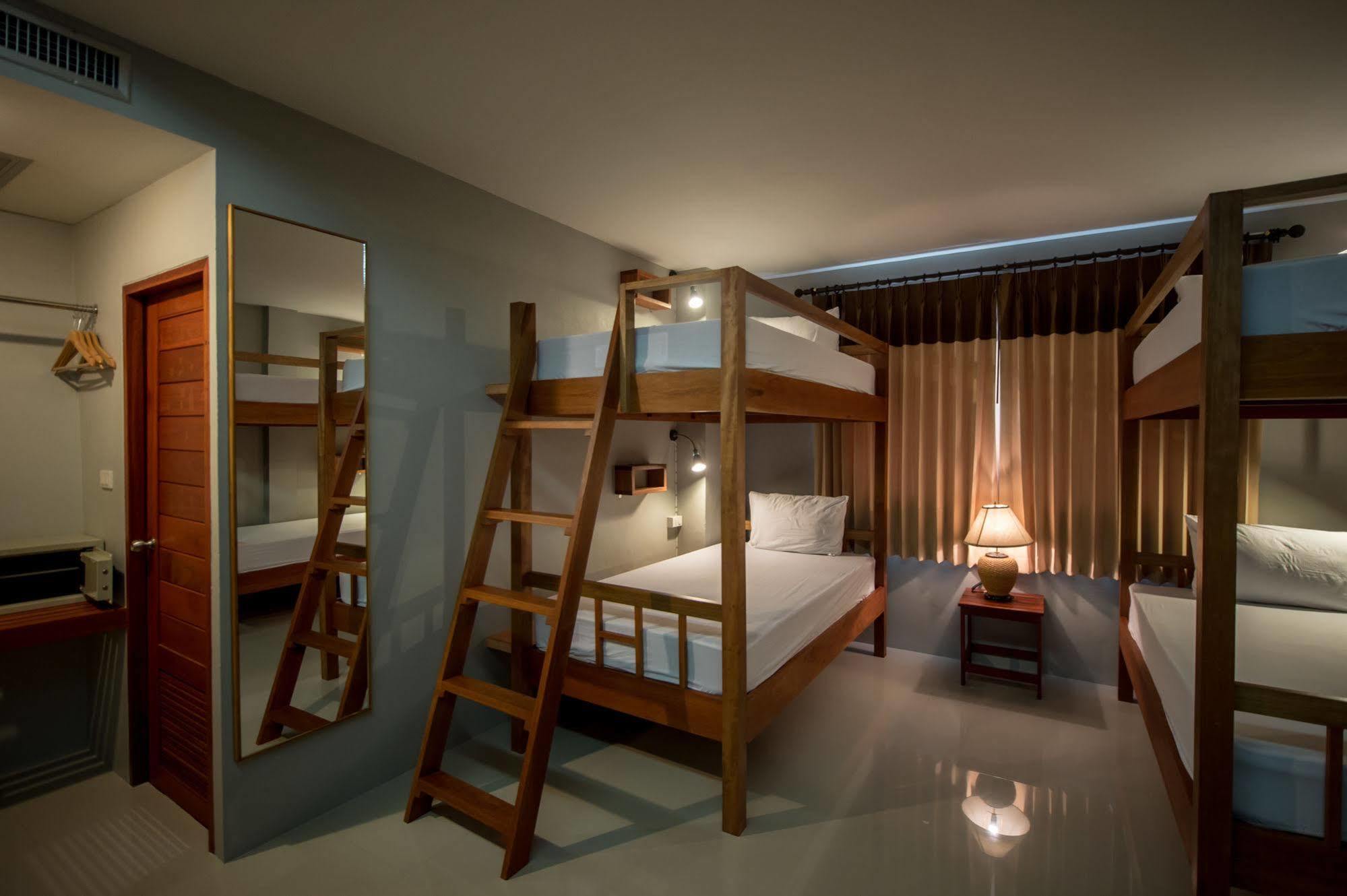 Phangan Pearl Hostel Haad Rin Dış mekan fotoğraf