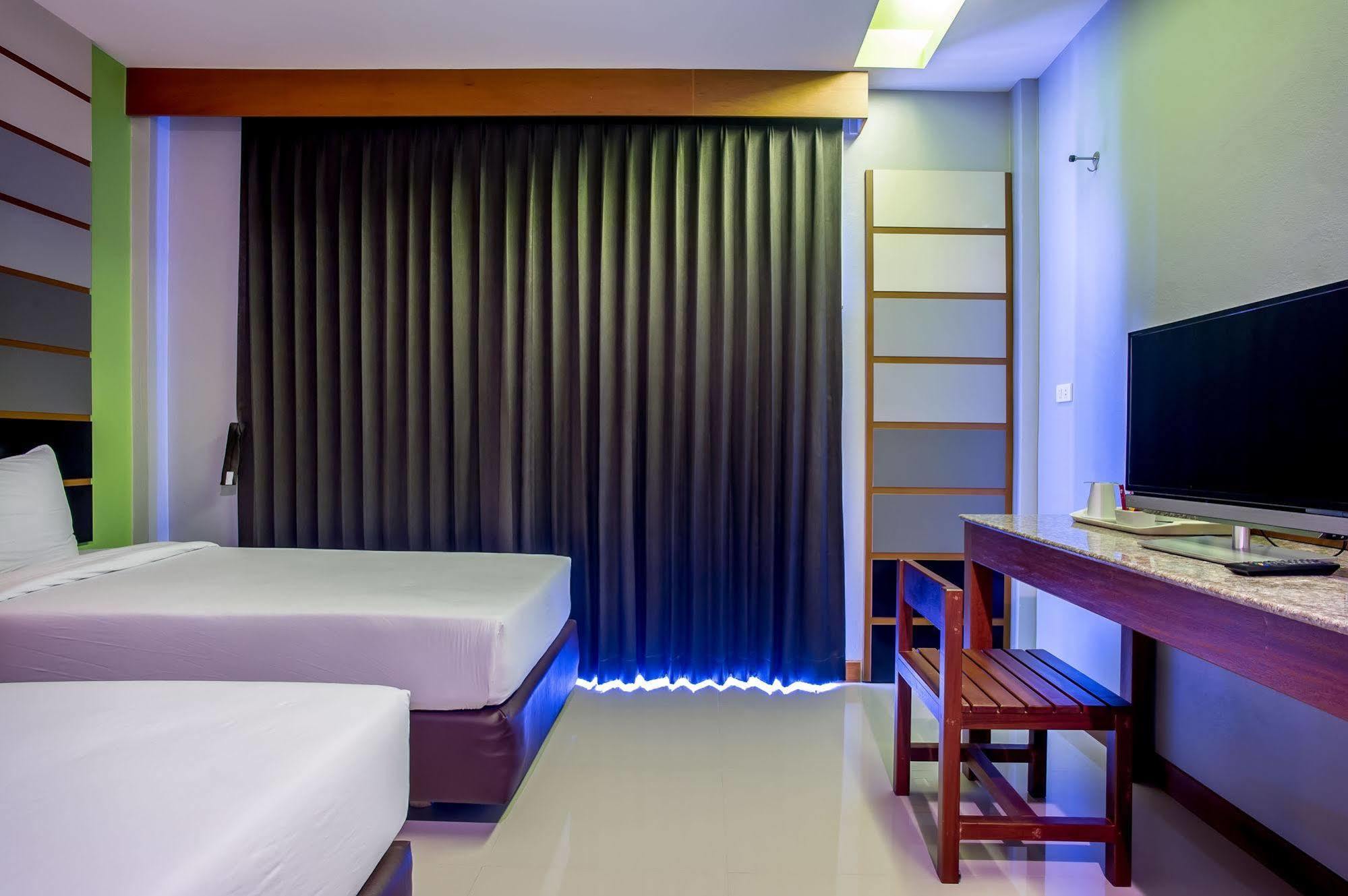 Phangan Pearl Hostel Haad Rin Dış mekan fotoğraf